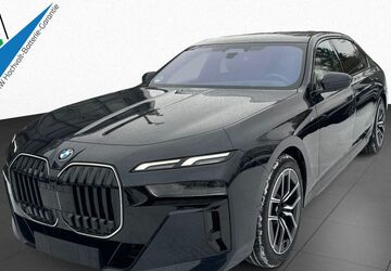 BMW i7 41.805 km 88.810 &euro; Höxter / Stahle 37671