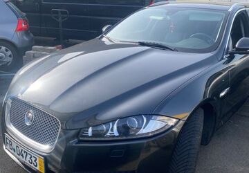 Jaguar XF 355.854 km 3.900 &euro; Friedberg 61169
