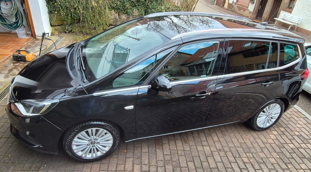 Opel Zafira 150.000 km 9.999 &euro; Dornhan 72175