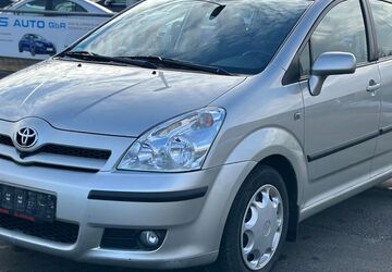 Toyota Corolla Verso 181.000 km 3.950 &euro; Wendlingen 73240