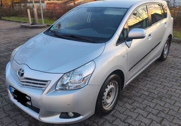 Toyota Verso 153.500 km 9.500 &euro; Lienen 49536