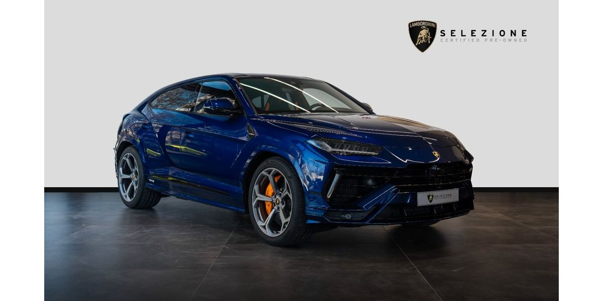 Lamborghini Urus 6.910 km 279.000 &euro; München 80636
