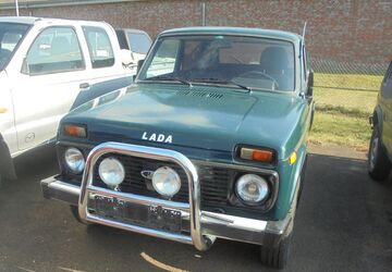 Lada Niva 86.000 km 6.250 &euro; Dessau-Roßlau 06862