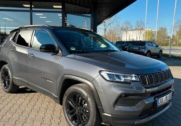 Jeep Compass 30.722 km 27.590 &euro; Jülich 52428