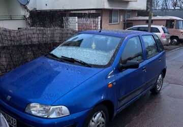 Fiat Punto 74.225 km 2.100 &euro; Ditzingen 71254