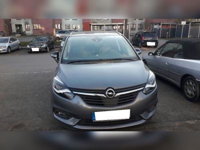 Opel Zafira Tourer 88.000 km 13.800 &euro; Stuttgart 70499