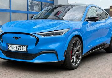 Ford Mustang Mach-E 17.664 km 35.000 &euro; Frechen 50226