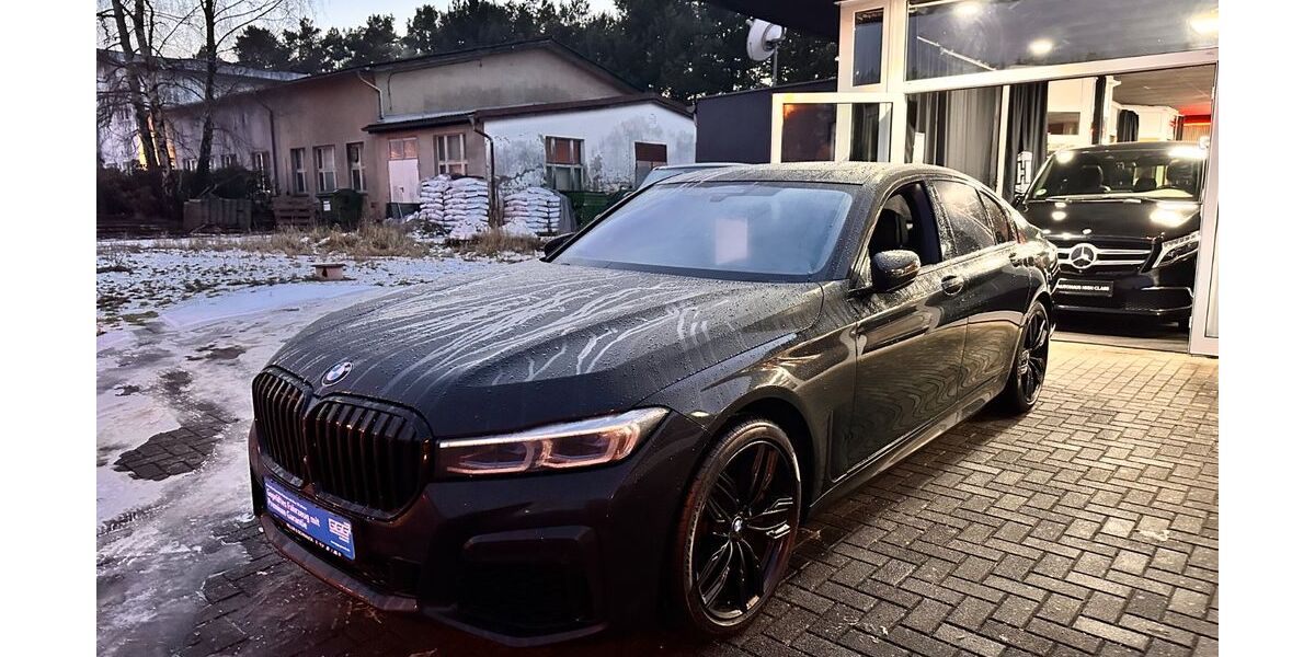 BMW 750 177.000 km 46.990 &euro; Bad Saarow 15526