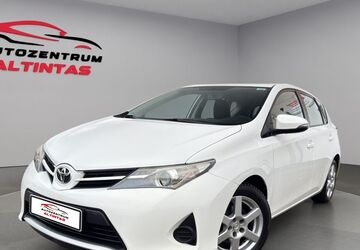 Toyota Auris 97.000 km 9.600 &euro; Holzgerlingen 71088