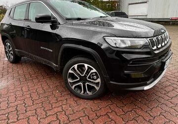 Jeep Compass 5.751 km 45.900 &euro; Flensburg 24941