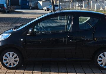 Peugeot 107 212.000 km 1.250 &euro; Ofterdingen 72131