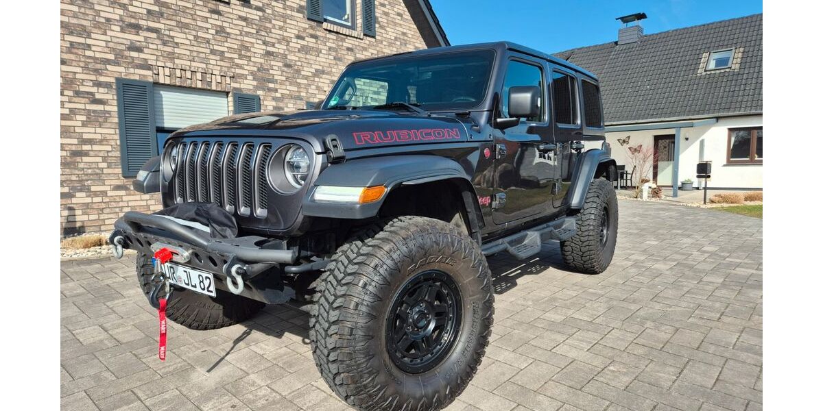 Jeep Wrangler 115.000 km 49.700 &euro; Großefehn 26629