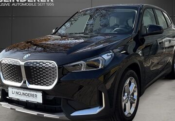 BMW iX1 8.000 km 42.900 &euro; Altötting 84503
