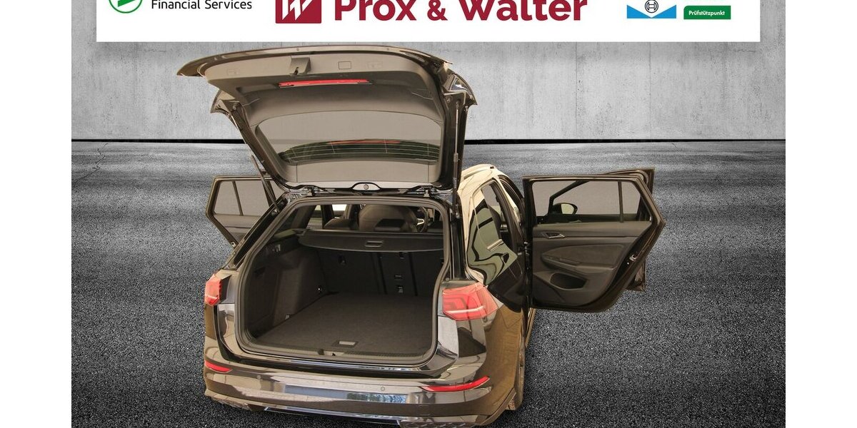 VW Golf VIII Variant 1.5 TSI R-Line LED+KAMERA+ACC 35.963 km 25.900 &euro; Hagenow 19230