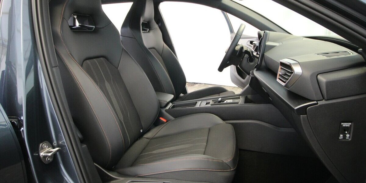 Cupra Leon Sportstourer e-HYBRID 6-DSG NAVI+LED+ACC 8.829 km 27.900 &euro; Hagenow 19230