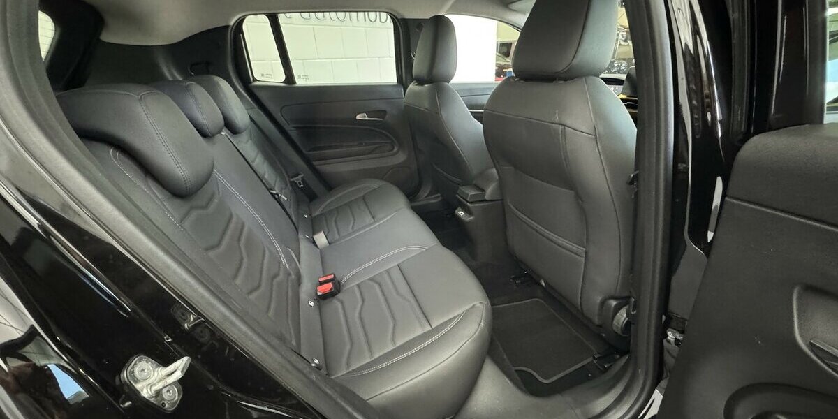 Jeep Avenger 54 KWh Summit 1.Hand Navigation LED 44.000 km 21.890 &euro; Lich 35423