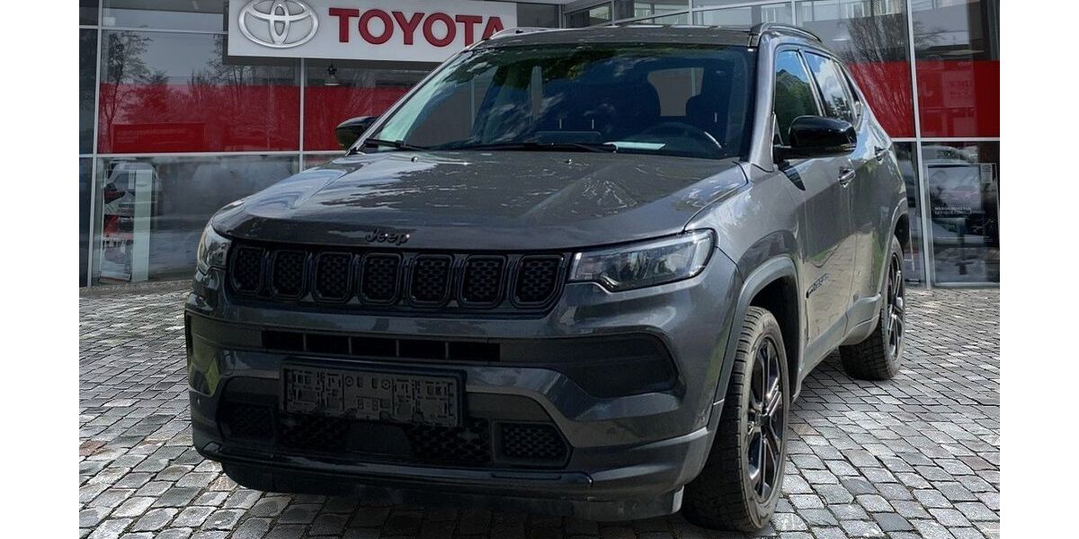 Jeep Compass 68.336 km 16.890 &euro; München 80687