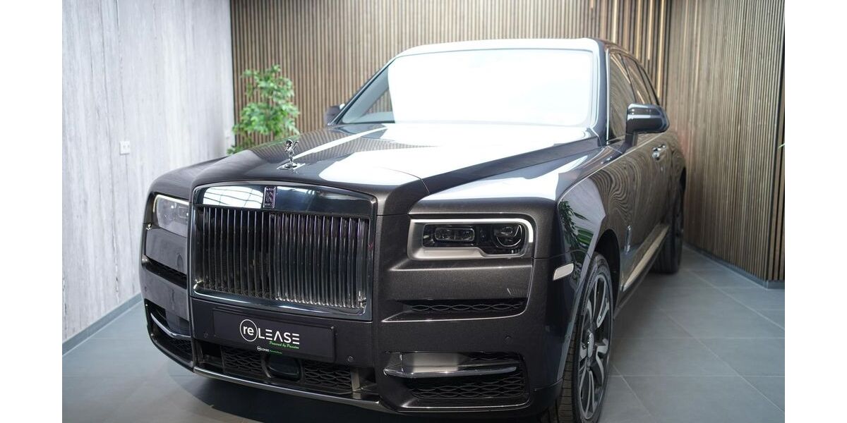 Rolls Royce Cullinan 33.290 km 356.941 &euro; Königsbrunn 86343