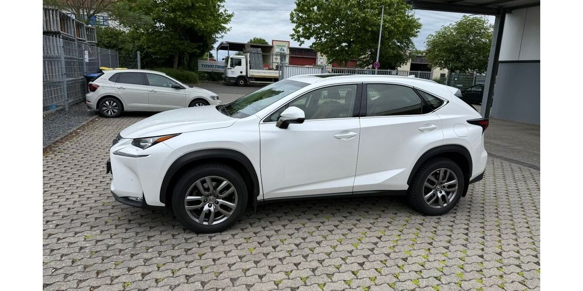 Lexus NX 200 120.000 km 19.000 &euro; Bonn 53117