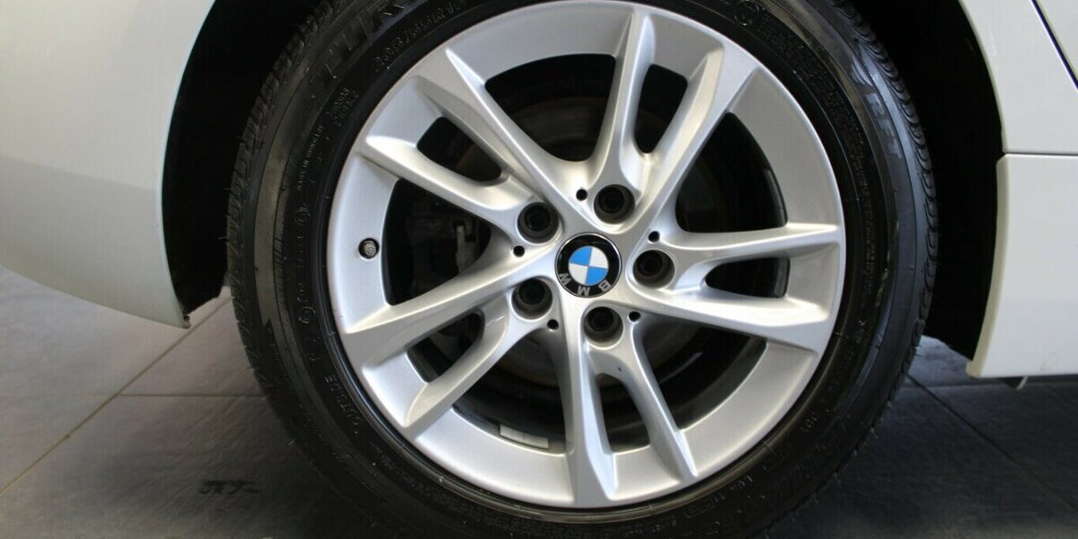 BMW 116d Aut. - Navi - LED - PDC - SHZ - 87.600 km 19.980 &euro; Euskirchen 53881