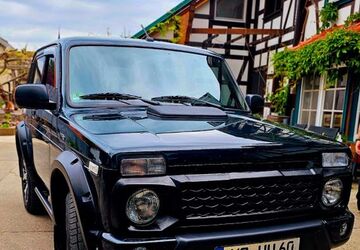 Lada Niva 43.000 km 16.300 &euro; Veckenstedt 38871