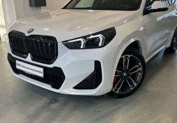 BMW iX1 18.146 km 37.477 &euro; Hofheim 65719