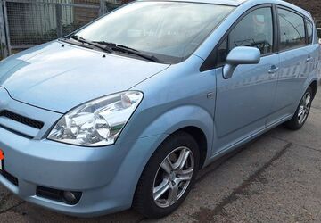 Toyota Corolla Verso 99.000 km 4.900 &euro; Frankfurt am Main 60528