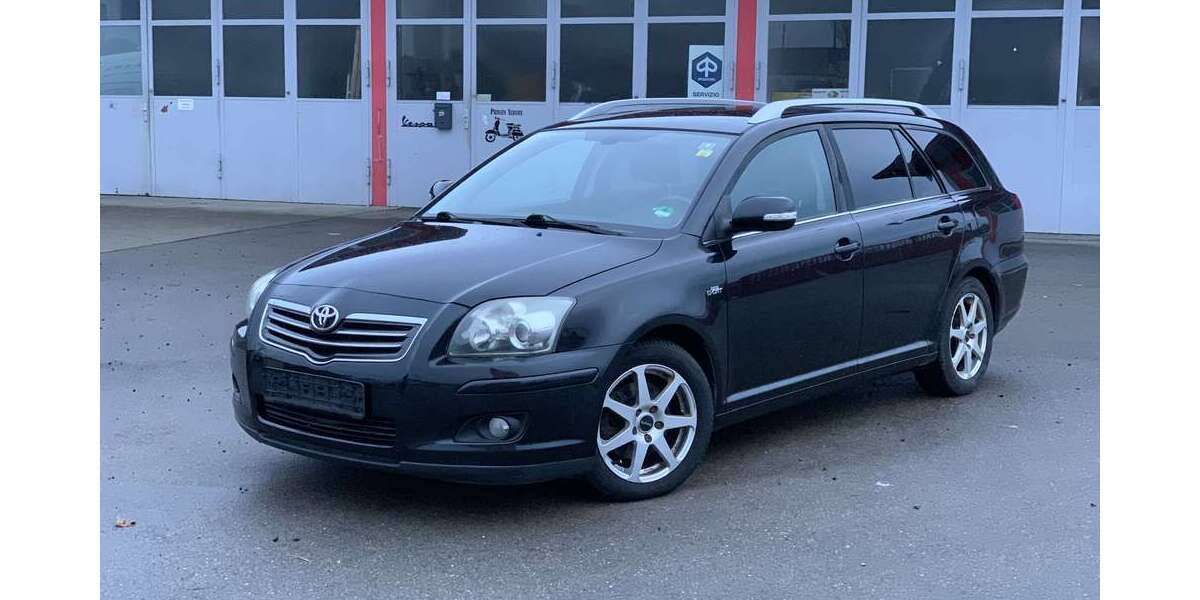 Toyota Avensis 230.000 km 2.499 &euro; Augsburg 86154