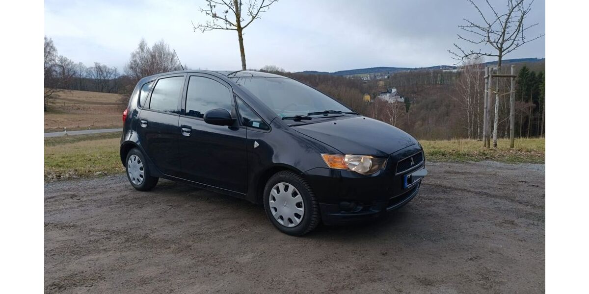 Mitsubishi Colt 266.000 km 1.690 &euro; Lengefeld 09514