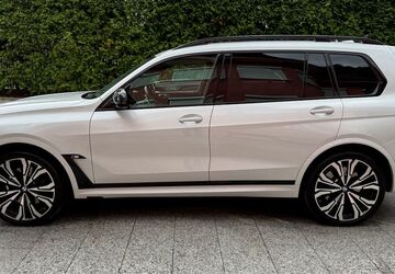 BMW X7 30.000 km 89.980 &euro; München 81827