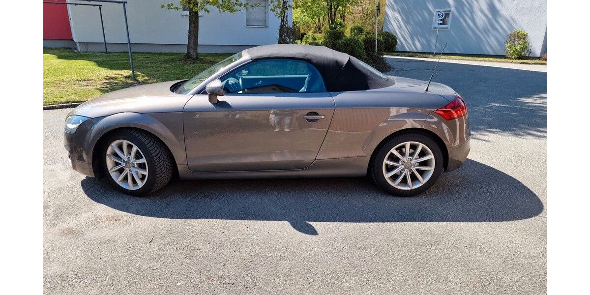 Audi TT 113.600 km 15.600 &euro; Weimar 99423