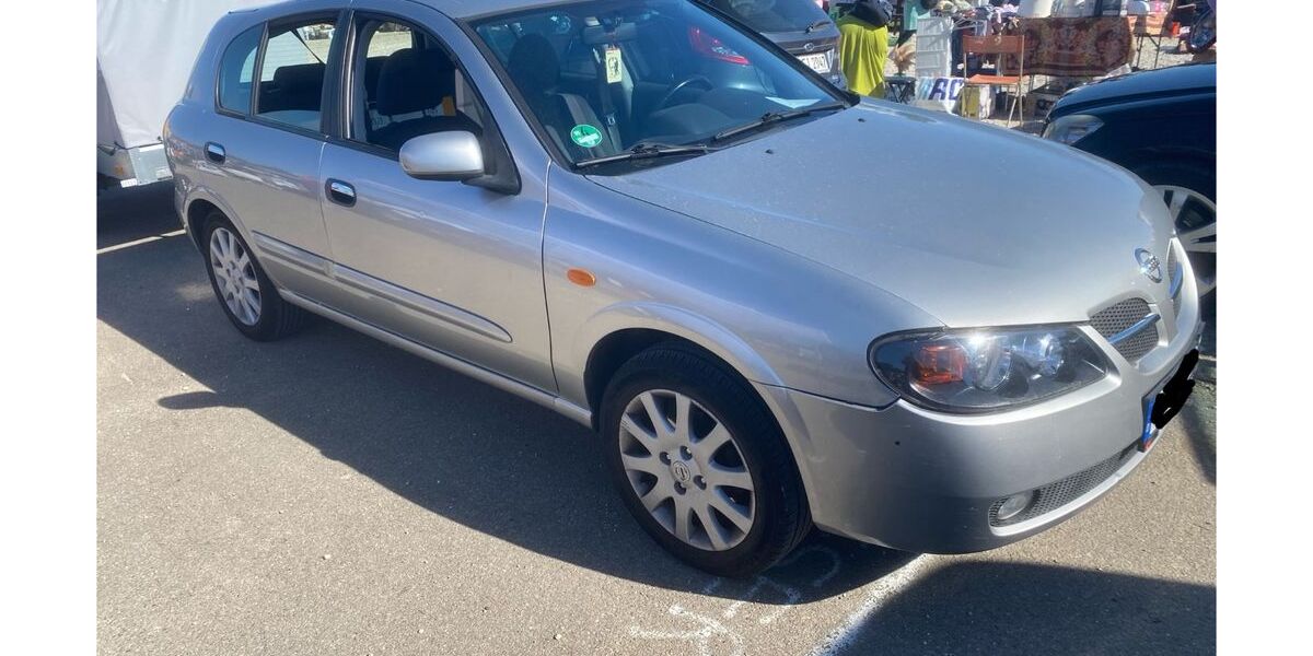 Nissan Almera 218.000 km 1.649 &euro; Uhingen 73066