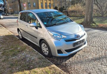 Toyota Verso-S 139.000 km 7.350 &euro; Berlin 12203