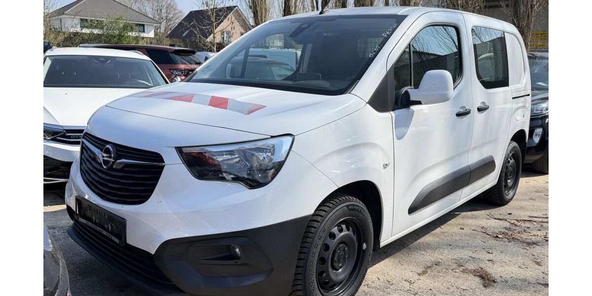 Opel Combo 135.000 km 9.800 &euro; Krefeld 47805