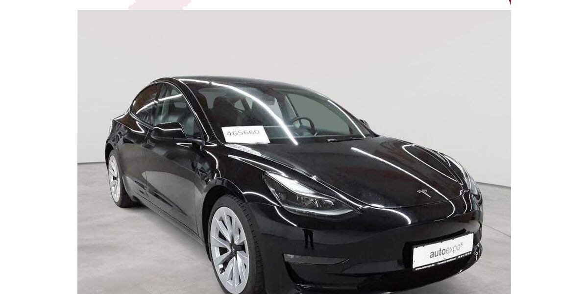 Tesla Model 3 83.939 km 26.989 &euro; Fernwald-Steinbach 35463