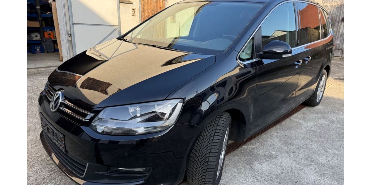 VW Sharan 62.100 km 22.999 &euro; Großmehring 85098