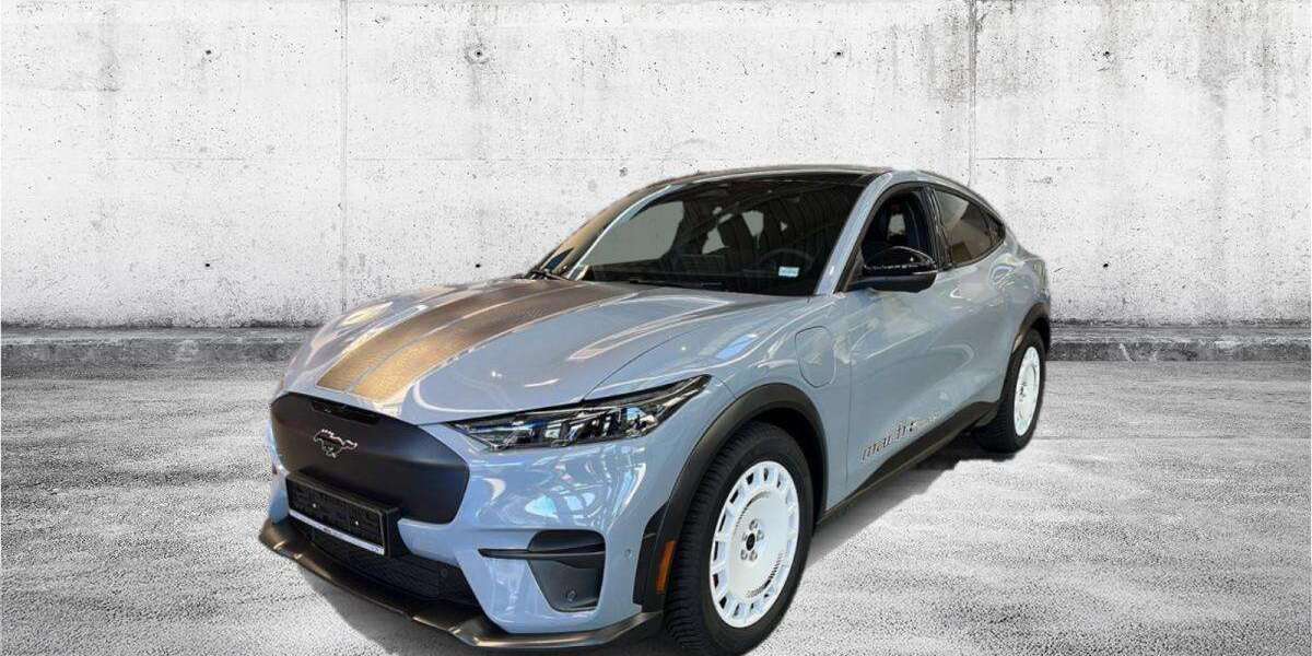 Ford Mustang 15.000 km 52.850 &euro; Siegen-Sieghütte 57072