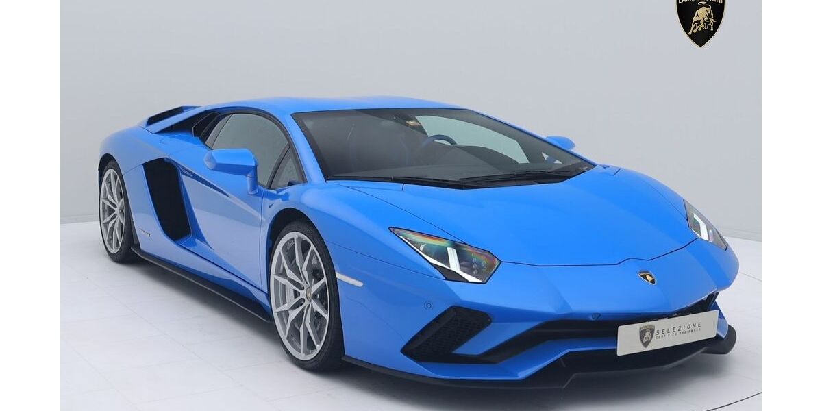 Lamborghini Aventador 12.205 km 344.900 &euro; Hamburg 22143