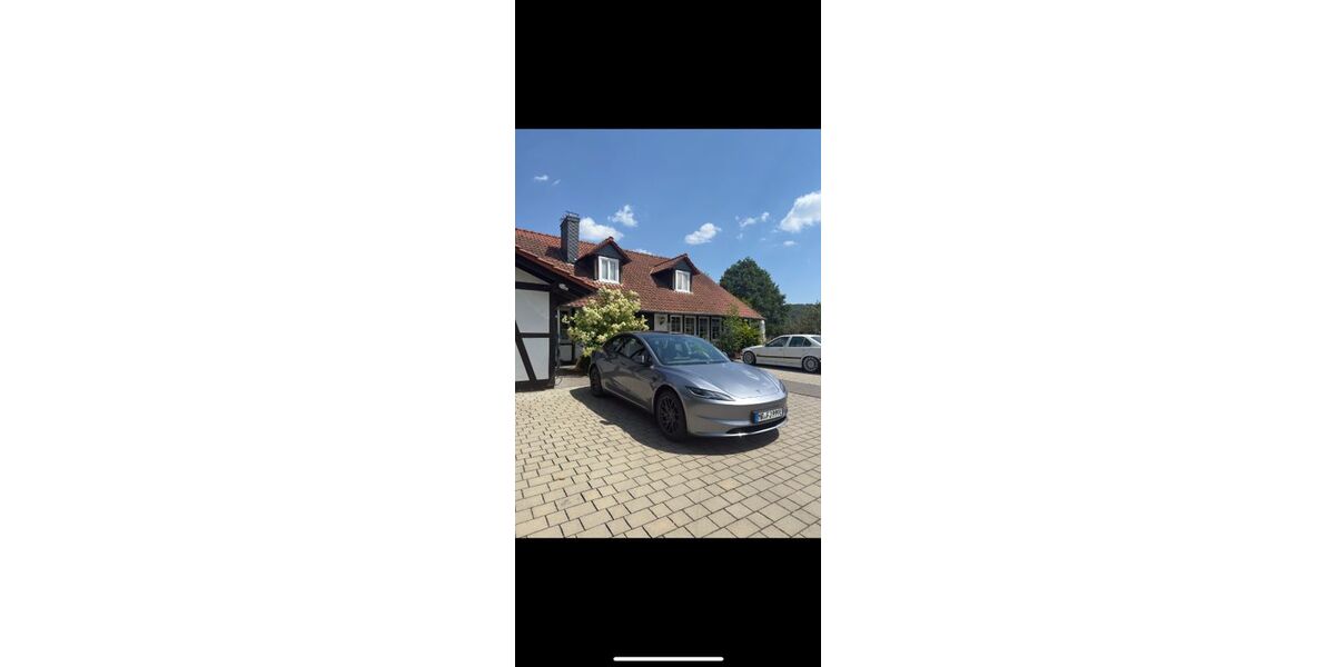 Tesla Model 3 17.400 km 47.998 &euro; Lahntal 35094