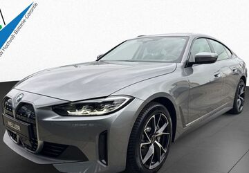 BMW i4 56.991 km 33.999 &euro; Osnabrück 49084