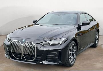 BMW i4 8.949 km 48.840 &euro; Lünen 44534
