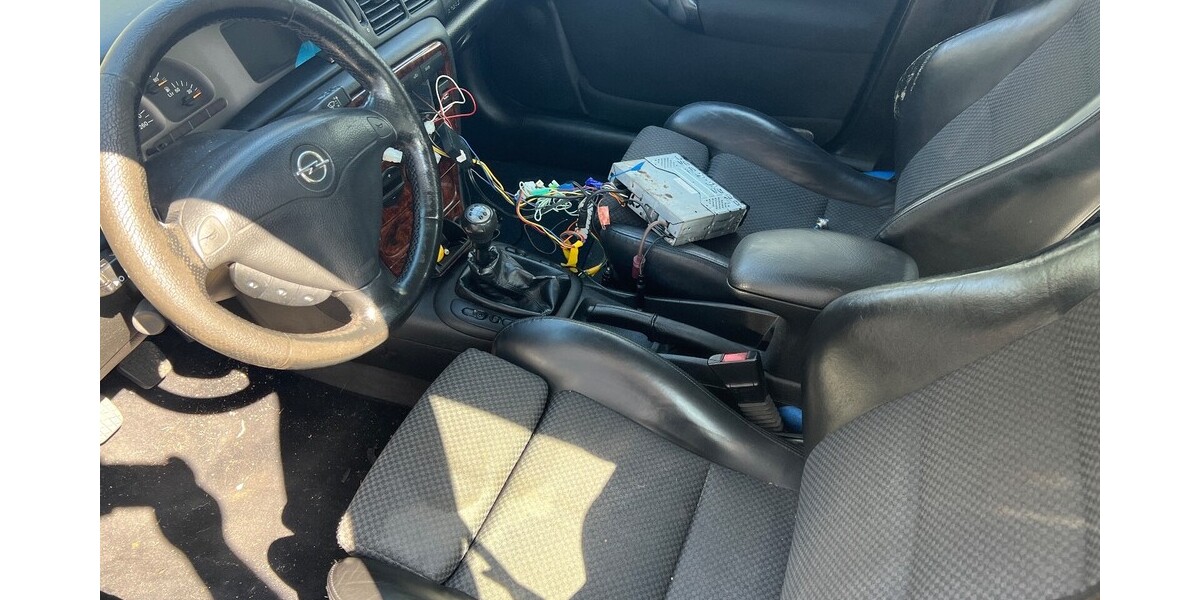 Opel Vectra B 240.000 km 2.400 &euro; Nabburg 92507