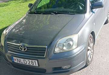 Toyota Avensis 300.000 km 2.000 &euro; Konnersreuth 95692