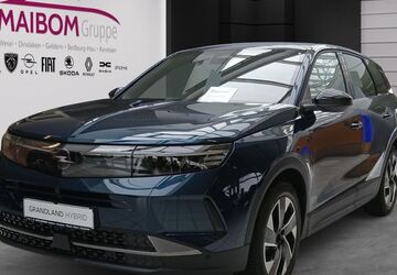 Opel Grandland (X) 3.900 km 33.935 &euro; Kevelaer 47623