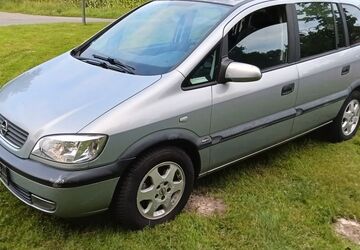 Opel Zafira 99.800 km 2.499 &euro; Loxstedt-Nesse 27612