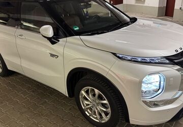 Mitsubishi Outlander 6.480 km 50.990 &euro; Ottobrunn bei München 85521