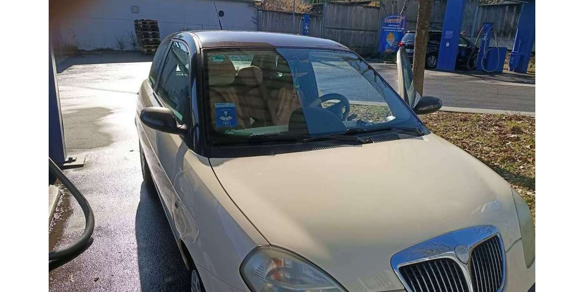 Lancia Ypsilon 135.000 km 1.500 &euro; Passau 94032