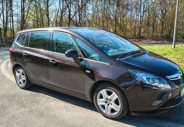 Opel Zafira Tourer 237.000 km 4.444 &euro; Recklinghausen 45665
