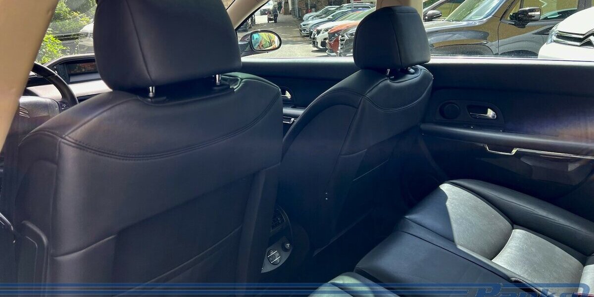 Citroen C6 Pallas*Pano*HUP*Leder*JBL*SHZ*MultiL*PDC* 157.074 km 7.490 &euro; Berlin 13187