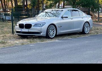 BMW 740 257.000 km 17.950 &euro; Berlin 12047